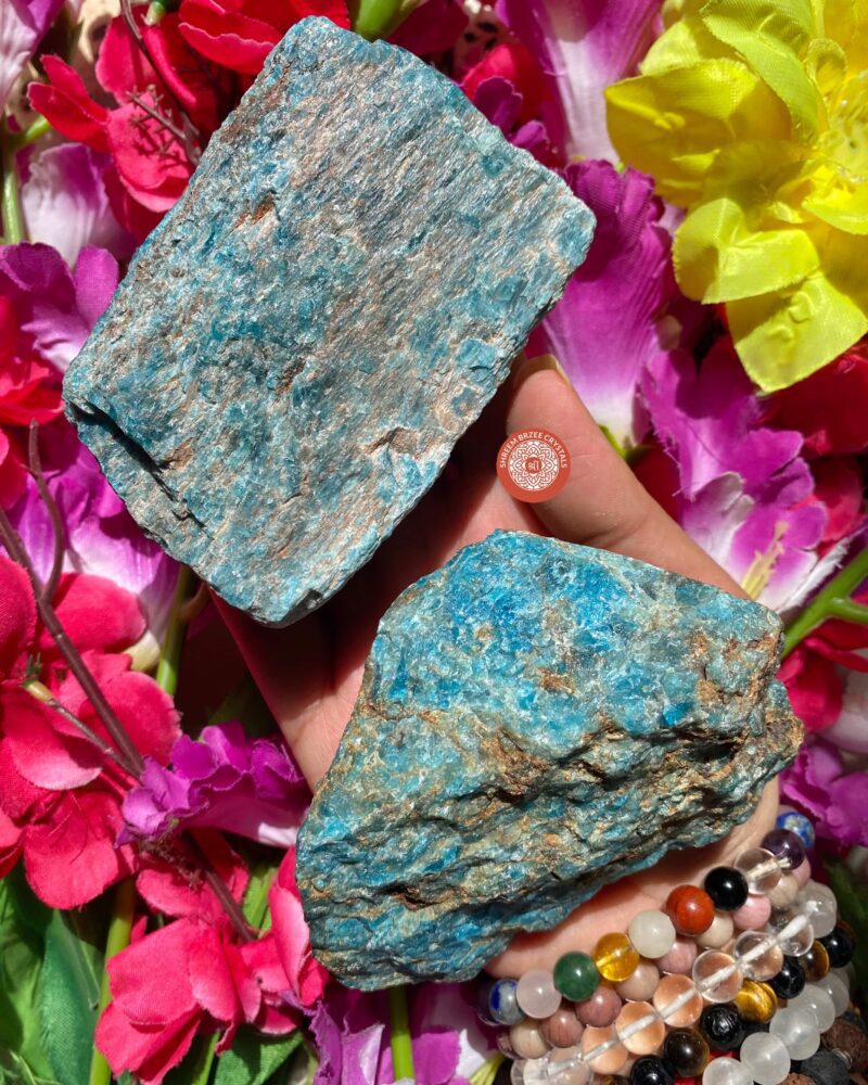 raw-blue-apatite