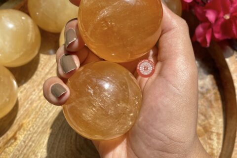honey-calcite-sphere