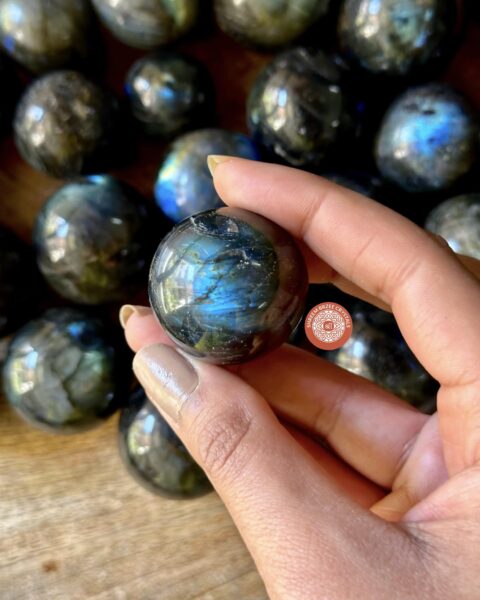 labradorite-sphere